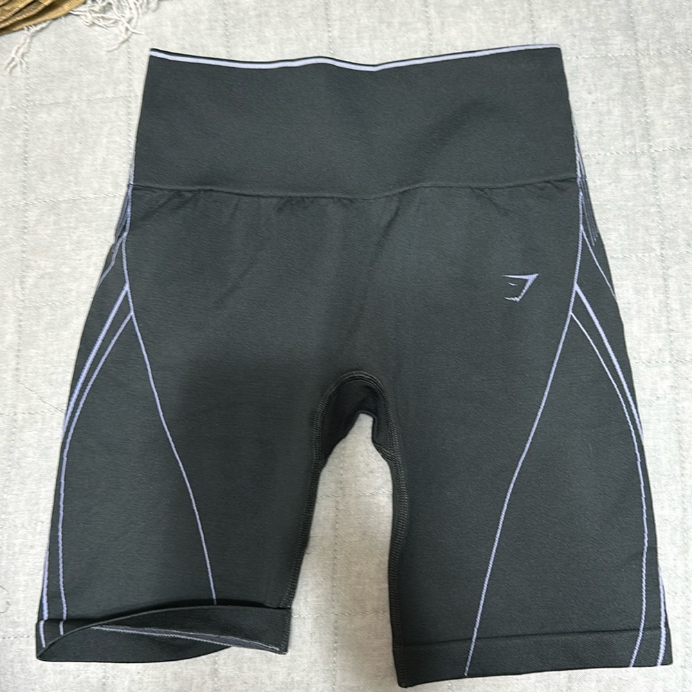 Gymshark Apex shorts- great condition- worn once!